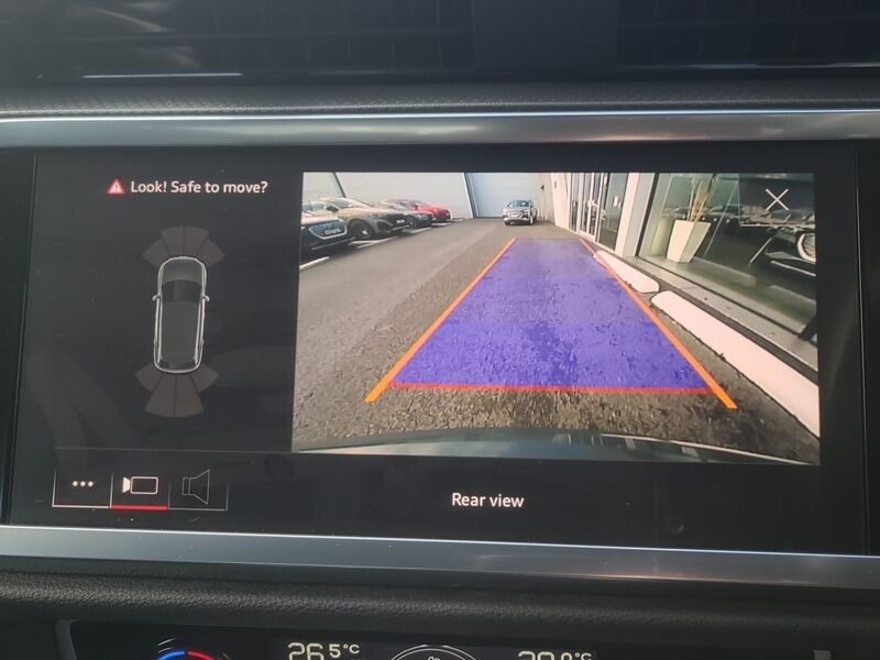 More views of Audi Q3