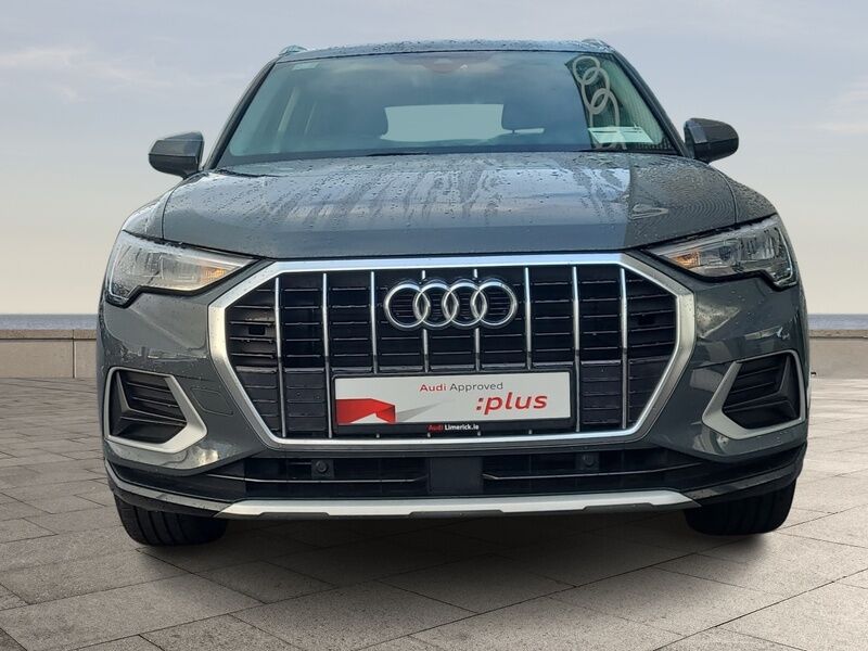 More views of Audi Q3