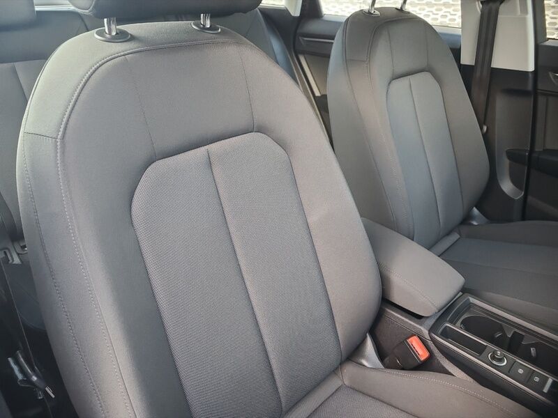 More views of Audi Q3