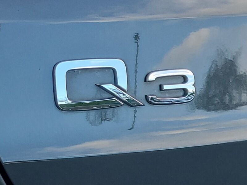 More views of Audi Q3