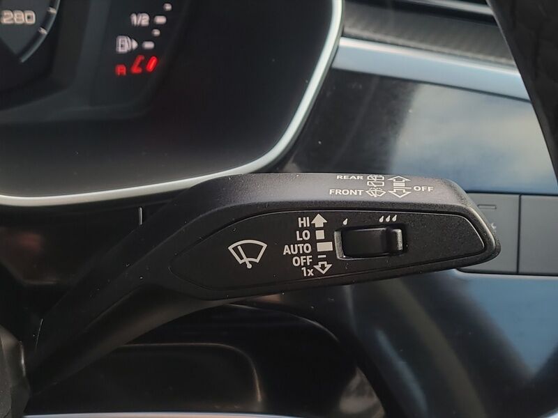 More views of Audi Q3