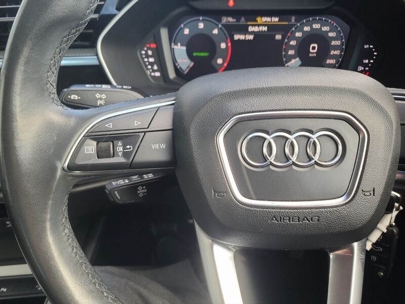 More views of Audi Q3