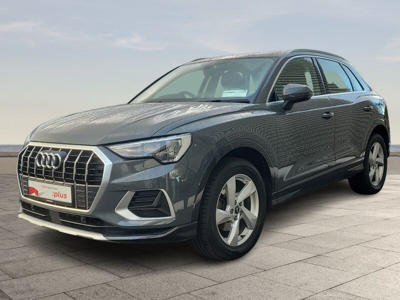 More views of Audi Q3