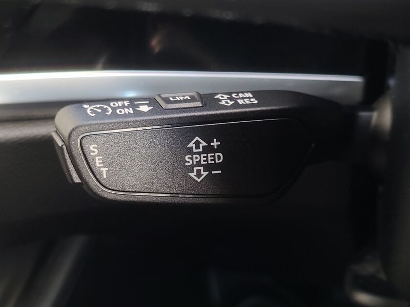 More views of Audi Q3