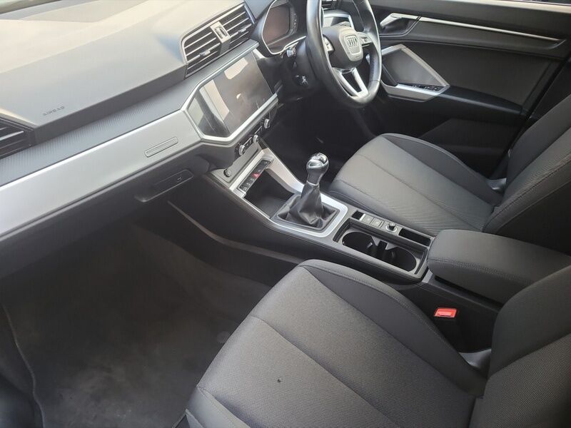 More views of Audi Q3