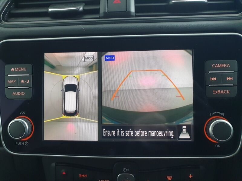 More views of Nissan Leaf