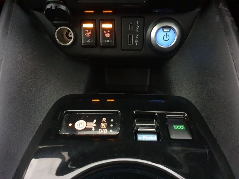 More views of Nissan Leaf