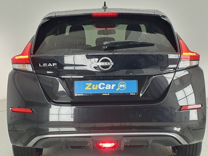 More views of Nissan Leaf