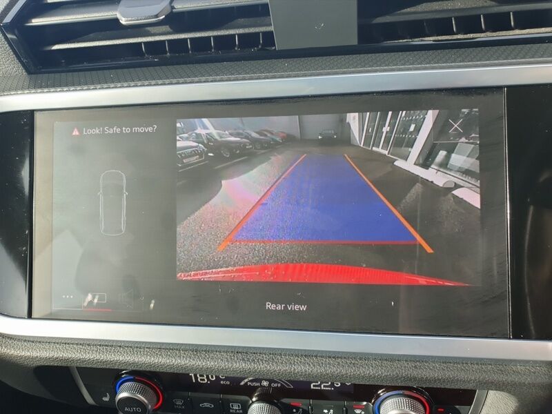 More views of Audi Q3