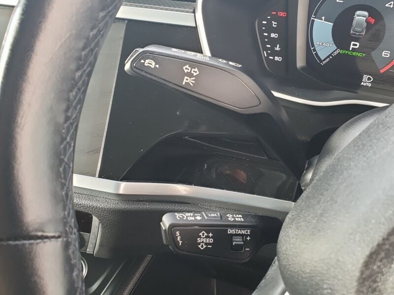 More views of Audi Q3