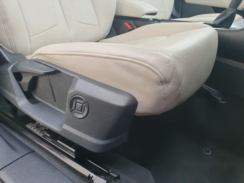 More views of Audi Q3