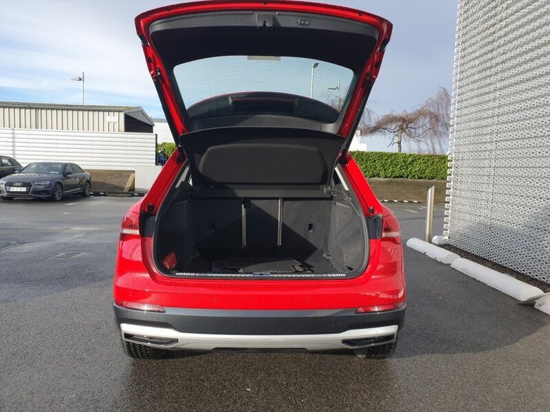 More views of Audi Q3