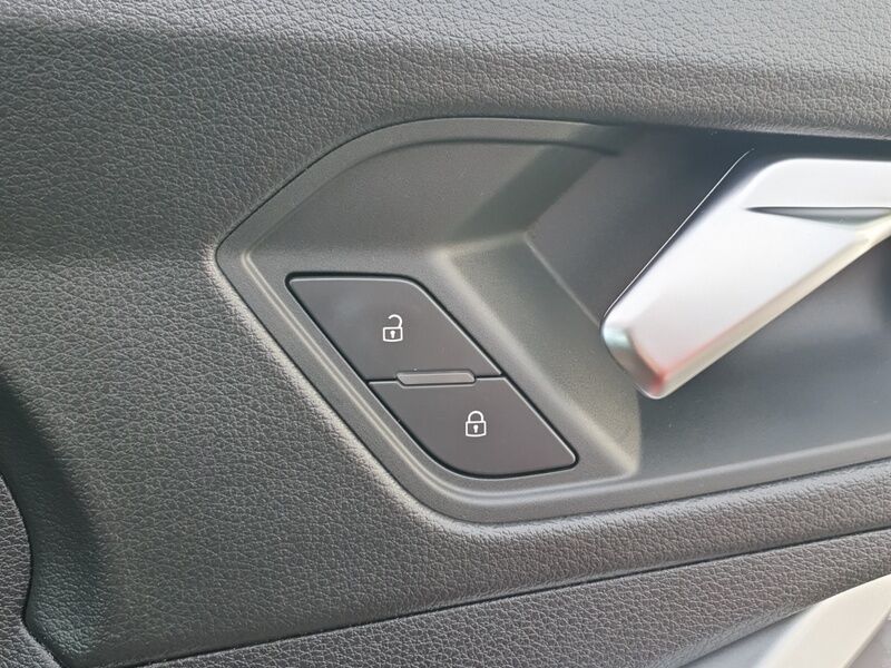 More views of Audi Q3