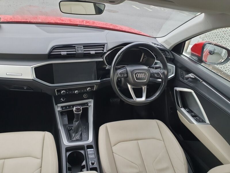 More views of Audi Q3