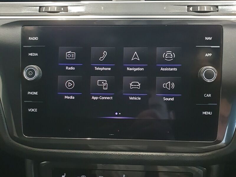 More views of Volkswagen Tiguan Allspace