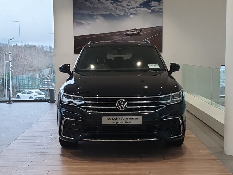 More views of Volkswagen Tiguan Allspace