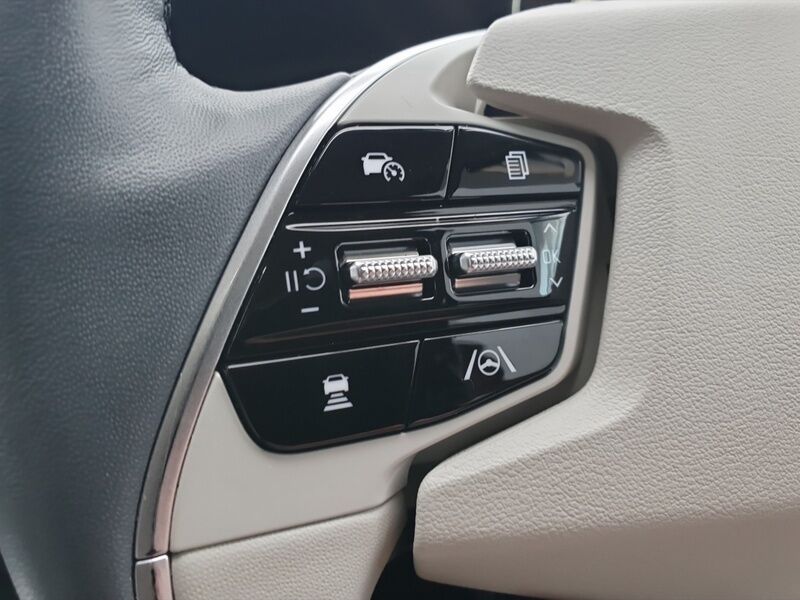 More views of Kia EV6