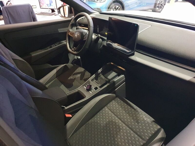 More views of Volkswagen T-Roc