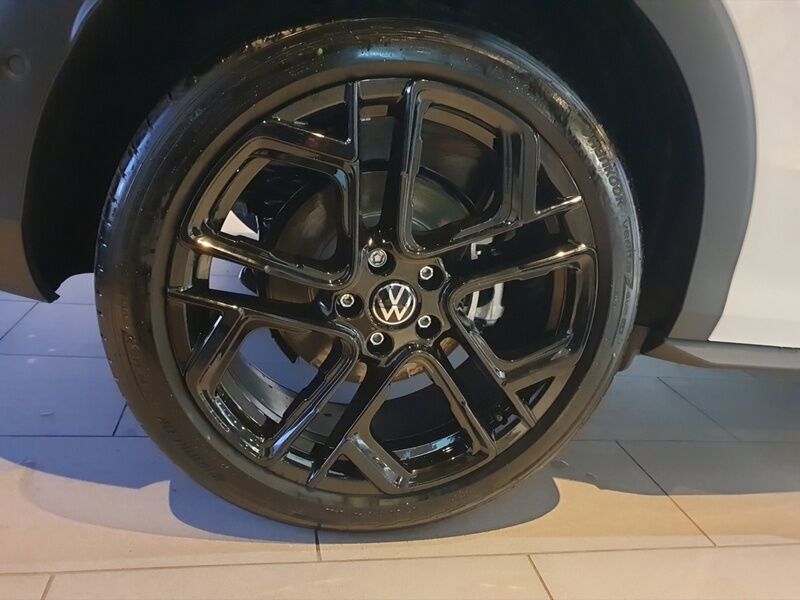 More views of Volkswagen T-Roc