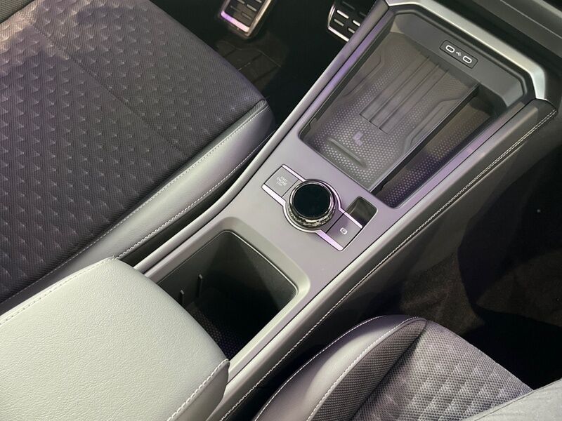 More views of Volkswagen T-Roc