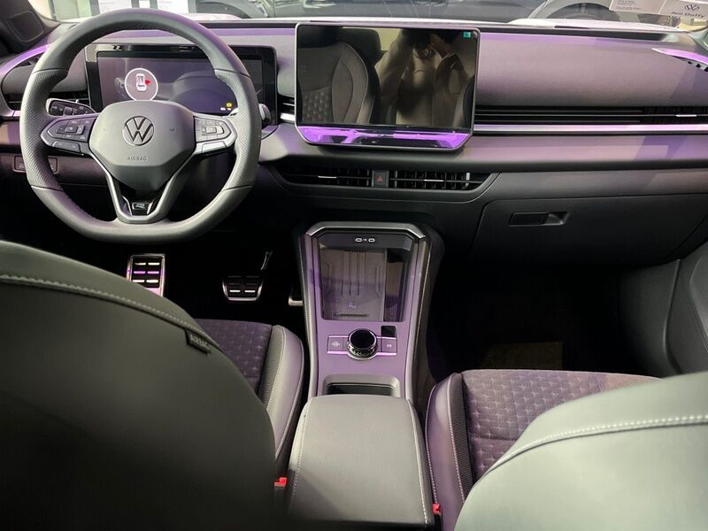 More views of Volkswagen T-Roc