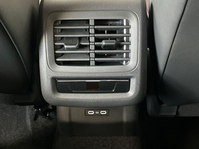 More views of Volkswagen T-Roc