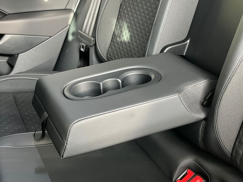 More views of Volkswagen T-Roc