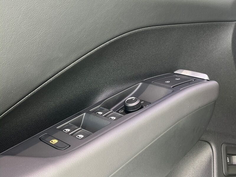 More views of Volkswagen T-Roc