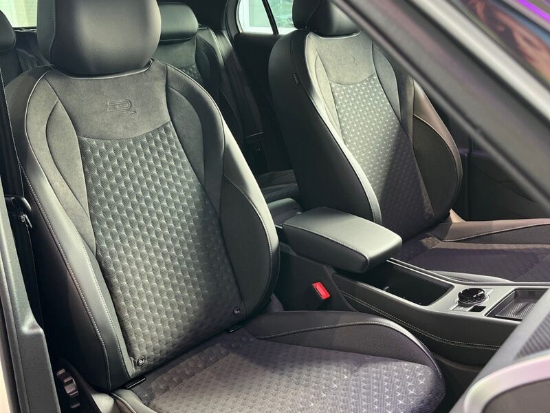 More views of Volkswagen T-Roc