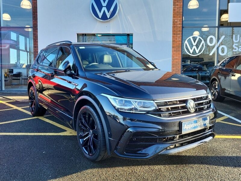 More views of Volkswagen Tiguan Allspace