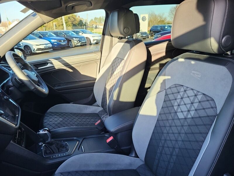 More views of Volkswagen Tiguan Allspace