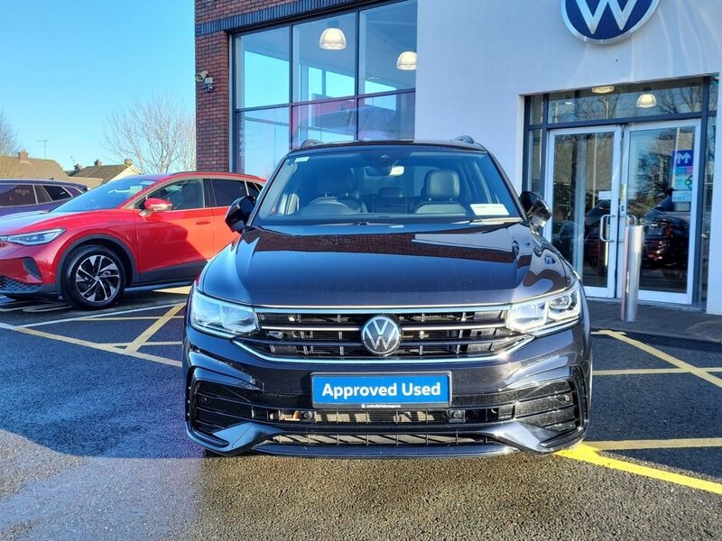 More views of Volkswagen Tiguan Allspace
