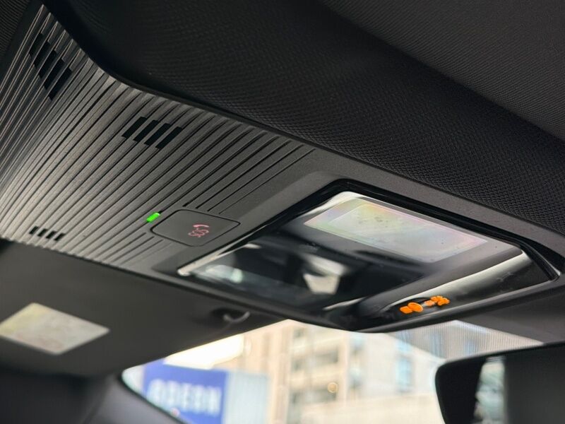 More views of Volkswagen ID.4