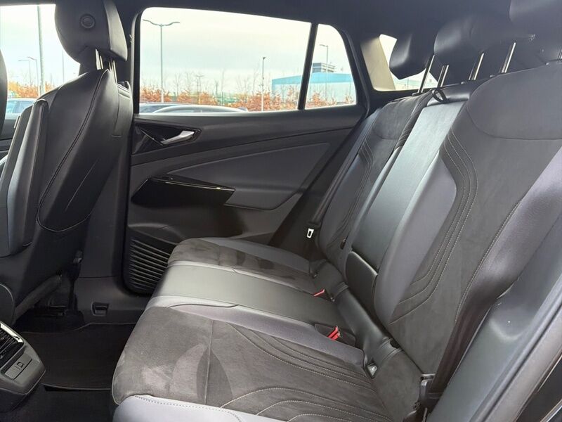 More views of Volkswagen ID.4