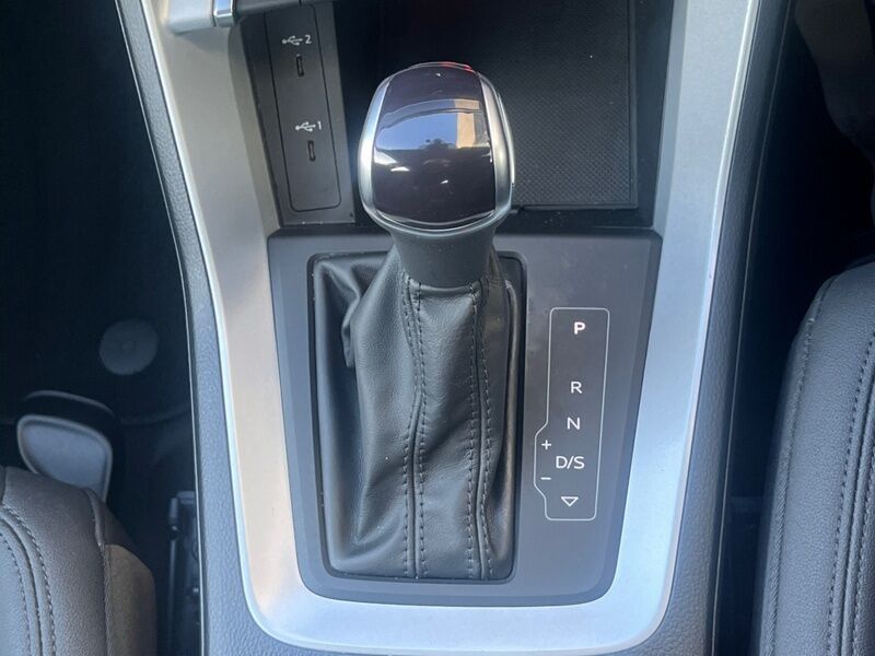 More views of Audi Q3