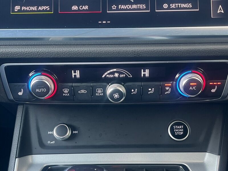 More views of Audi Q3