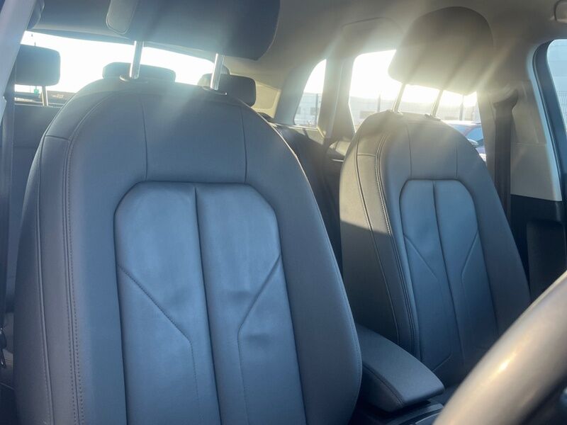 More views of Audi Q3