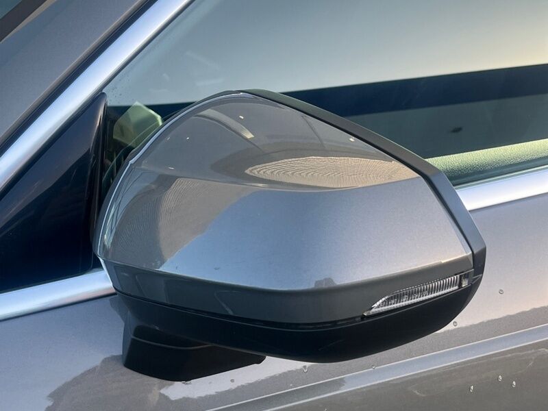 More views of Audi Q3