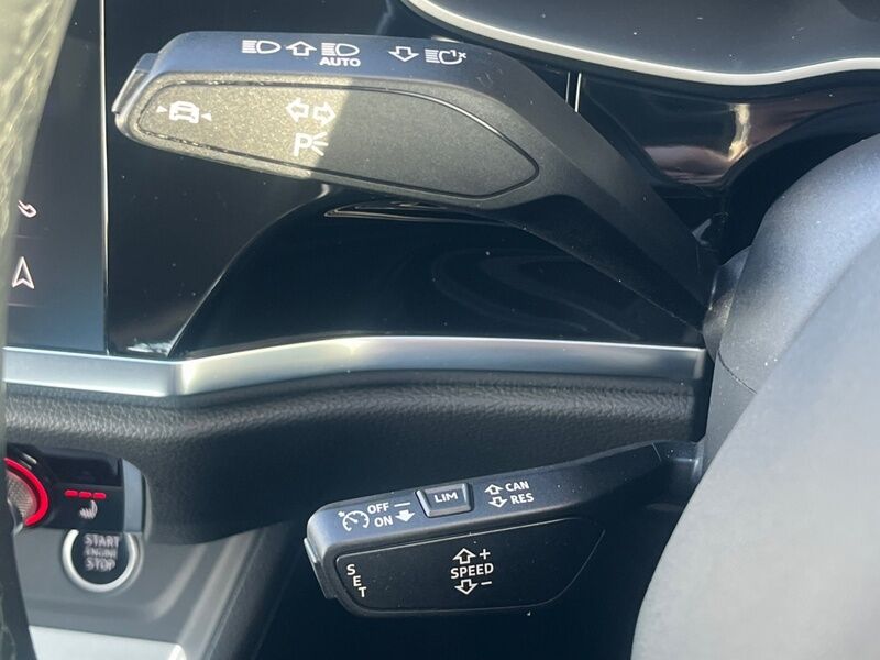 More views of Audi Q3