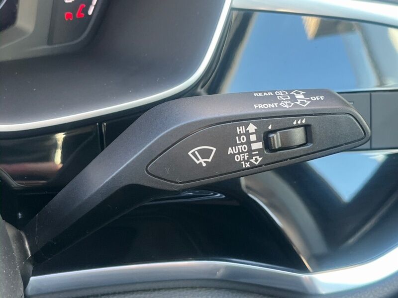 More views of Audi Q3