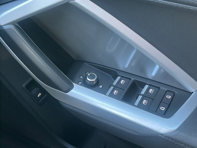 More views of Audi Q3