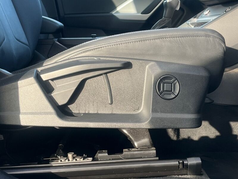 More views of Audi Q3