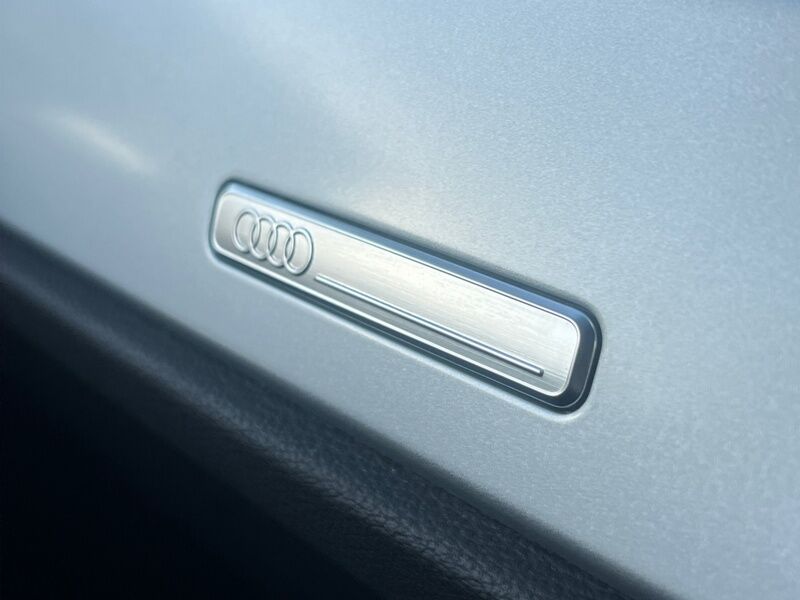 More views of Audi Q3