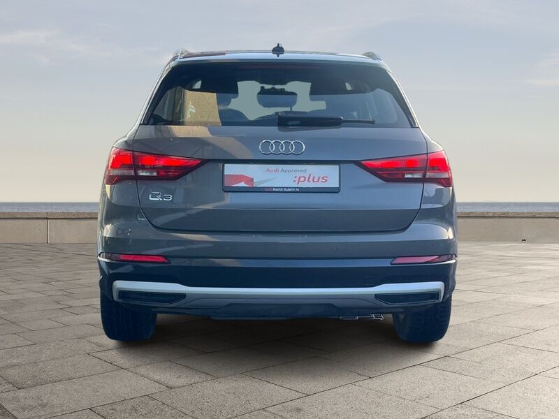More views of Audi Q3