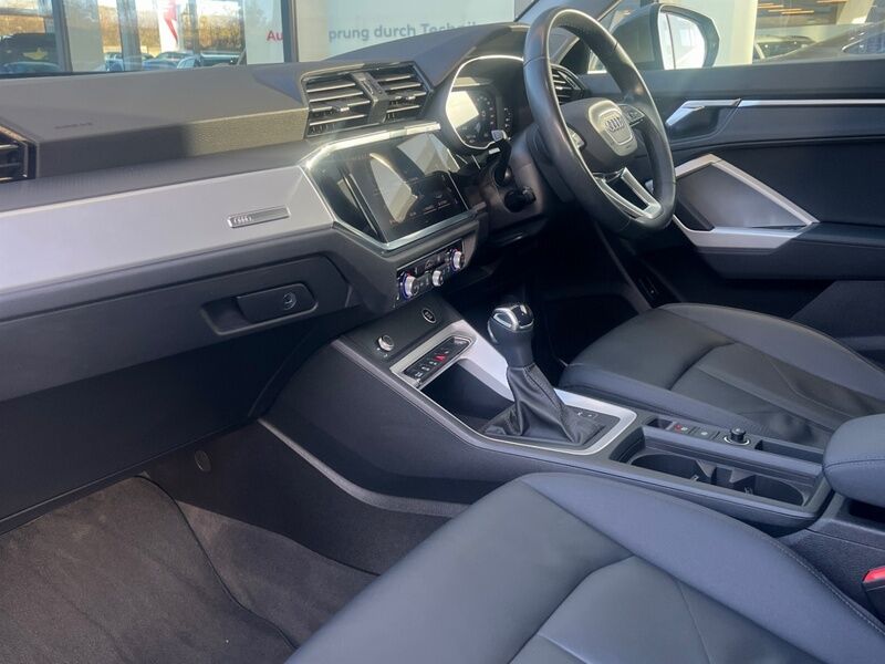 More views of Audi Q3