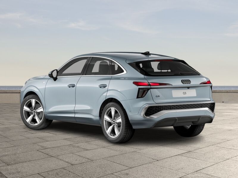 More views of Audi Q3