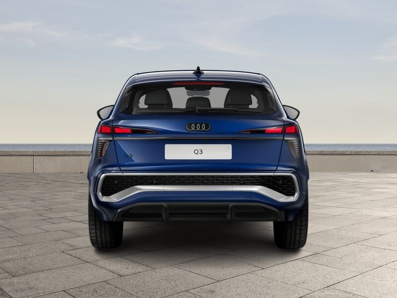 More views of Audi Q3