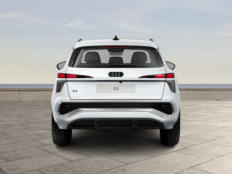 More views of Audi Q3