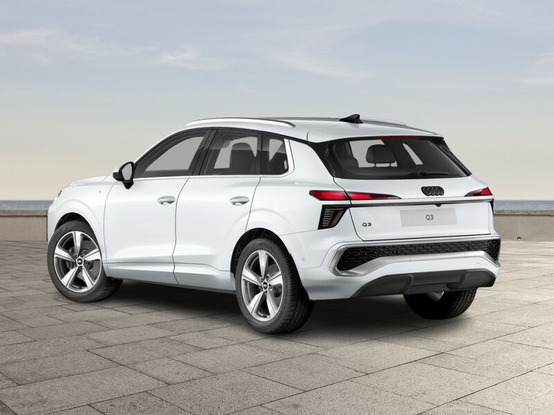 More views of Audi Q3