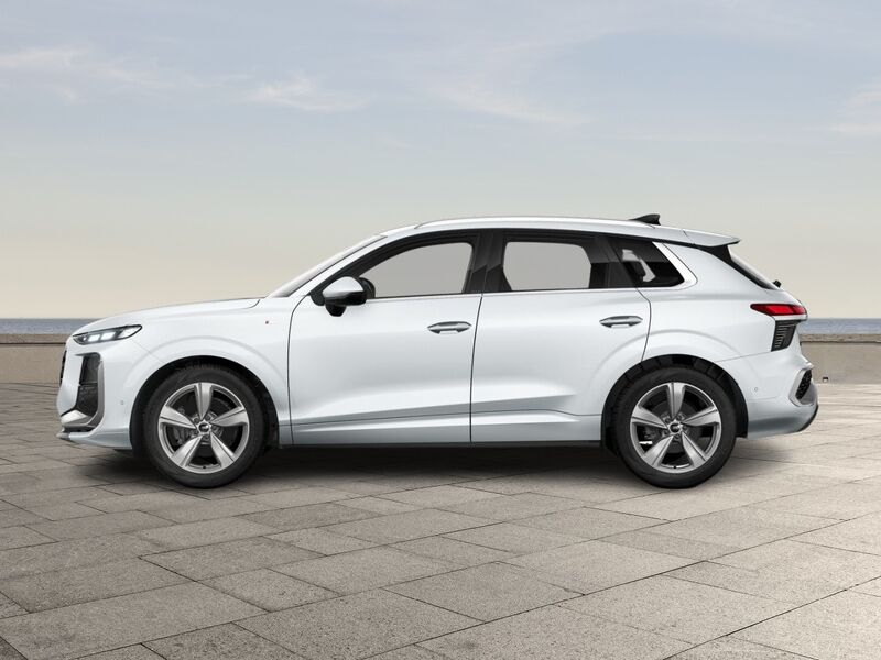 More views of Audi Q3